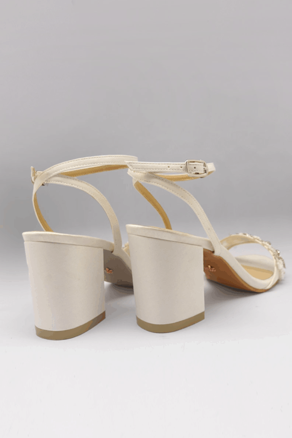 Calla - Image 2