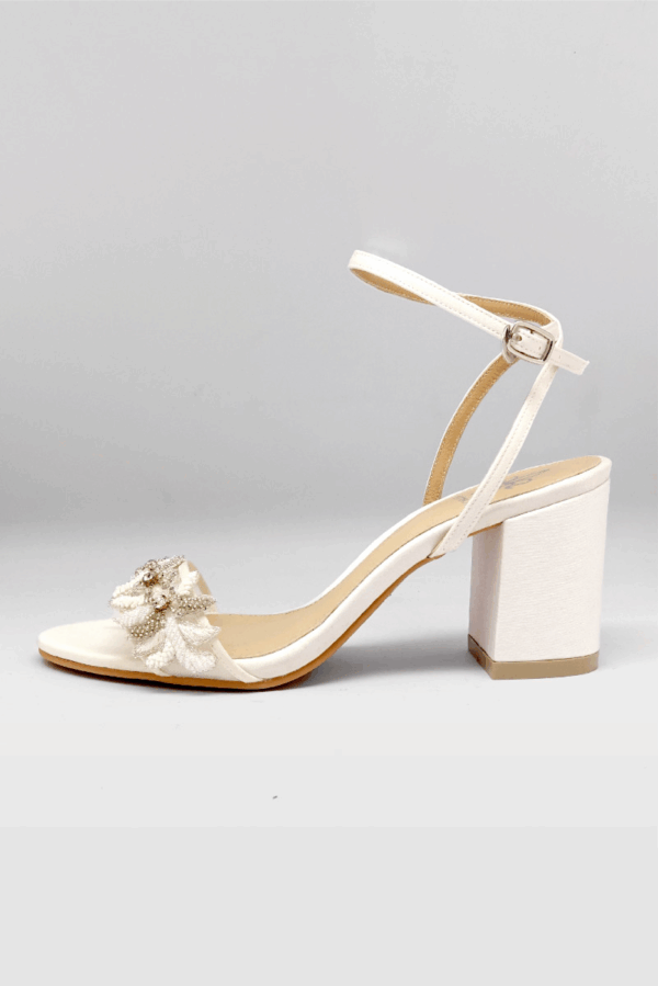 Calla - Image 5